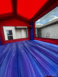 IMG 4215 1748011830 Red & blue bounce house castle